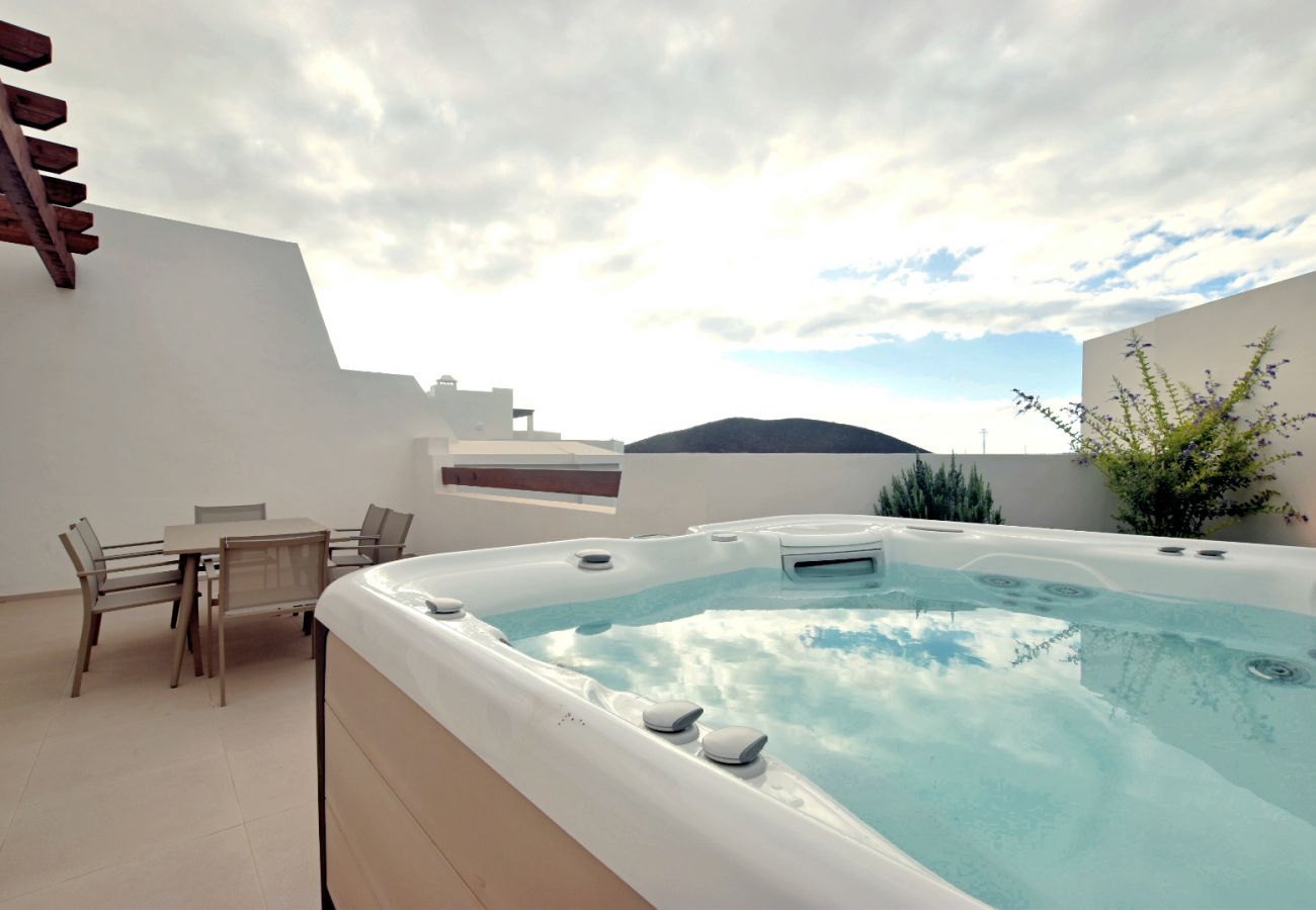 Casa en Arona - Jardines - Bentago 3.3 JACUZZI & NATURE RESERVE VIEW 2B