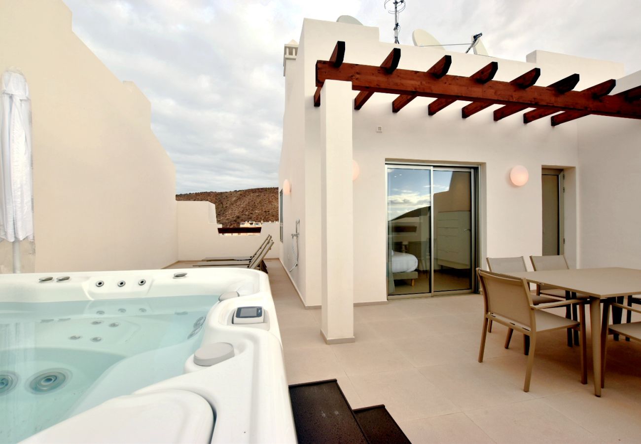 Casa en Arona - Jardines - Bentago 3.3 JACUZZI & NATURE RESERVE VIEW 2B