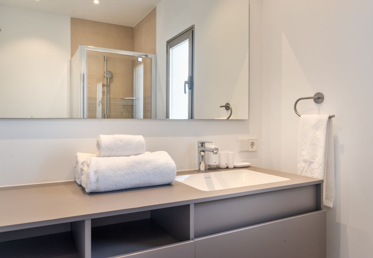 Komfortables Badezimmer Dusche