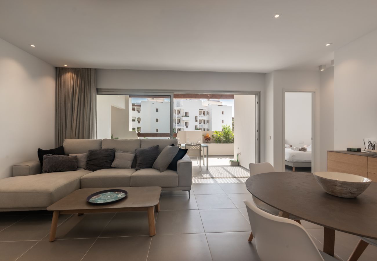 Ferienhaus in Arona - Jardines - Tabor 3.3 PENTHOUSE WITH JACUZZI & POOL VIEW 2B