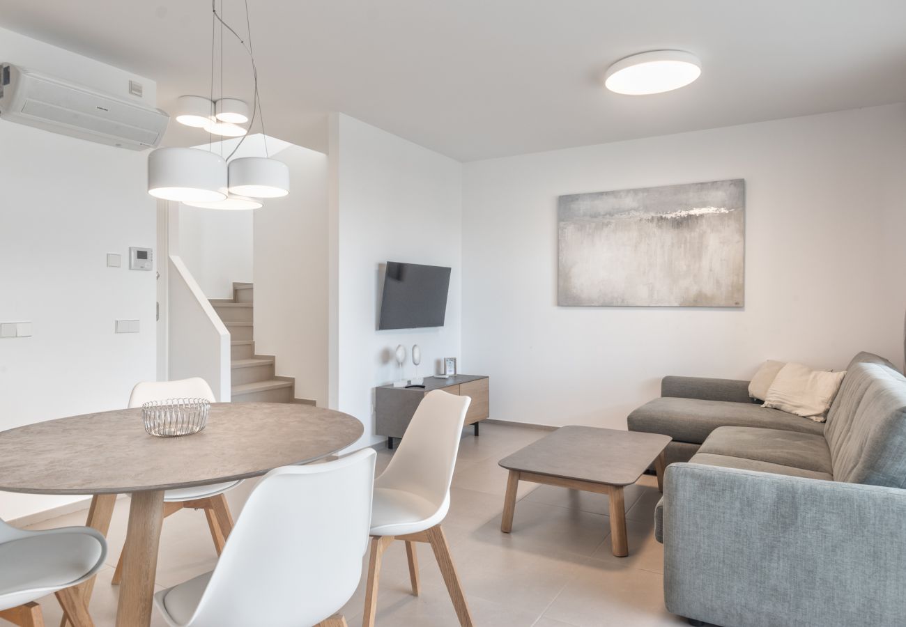 Beautiful spacious living room dining room